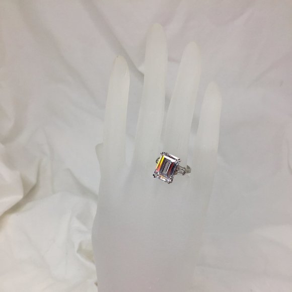 JTV Engagement Ring - CZ - Rhodium Plated - Sz 5.5 - Picture 8 of 8